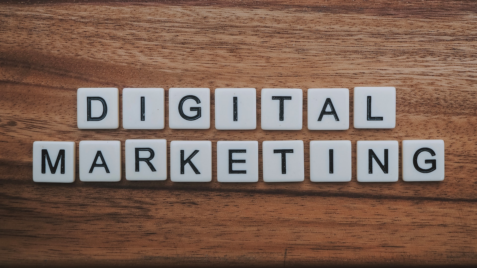 Apa Itu Digital Marketing Pengertian & Contohnya